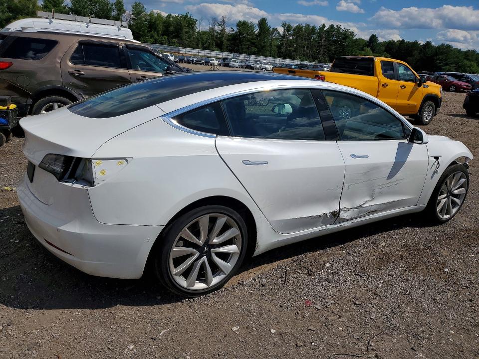 Photo 3 from auction – 2019 TESLA MODEL 3 with VIN 5YJ3E1EAXKF441533