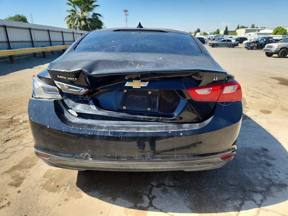 Photo 6 from auction – 2018 CHEVROLET MALIBU with VIN 1G1ZD5ST2JF153244