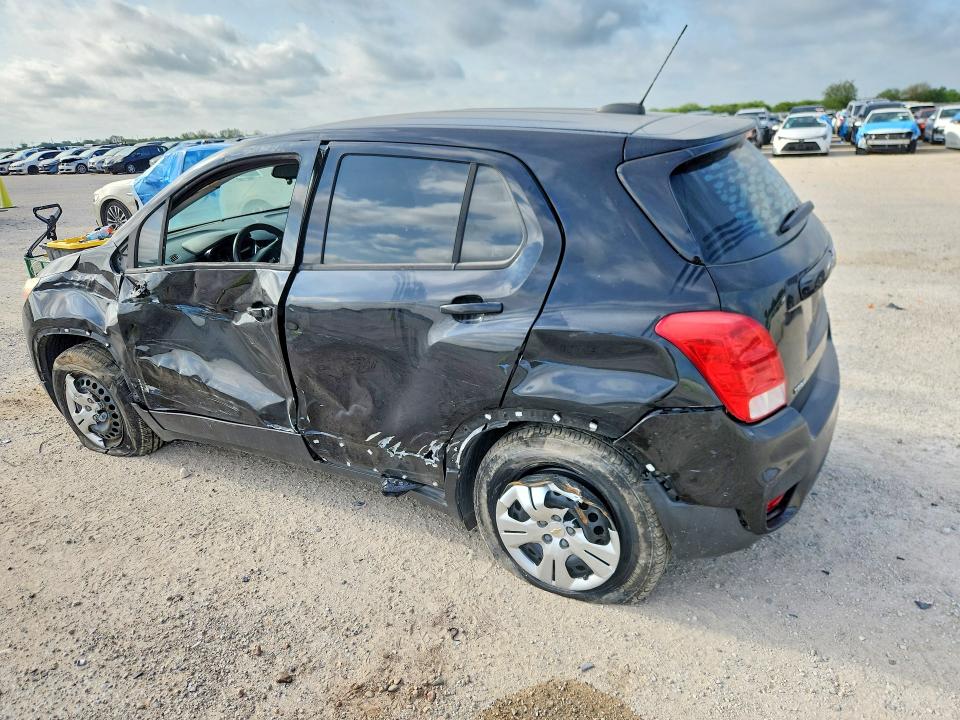 Foto 2 de la subasta – 2017 CHEVROLET TRAX con VIN 3GNCJKSB7HL206989