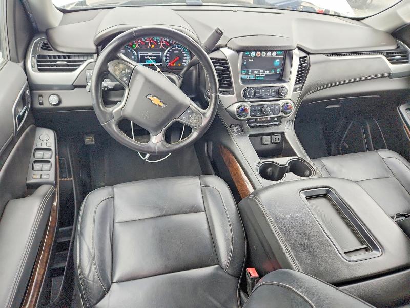 Photo 8 from auction – 2019 CHEVROLET SUBURBAN with VIN 1GNSCHKC7KR313056