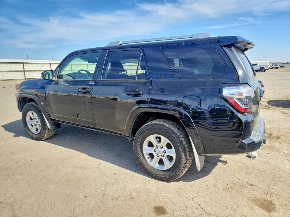 Фото 2 с аукциона – 2016 TOYOTA 4RUNNER с VIN JTEBU5JR2G5325457