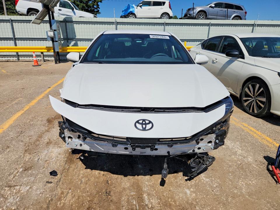 Photo 5 from auction – 2025 TOYOTA CAMRY with VIN 4T1DAACK5SU031317