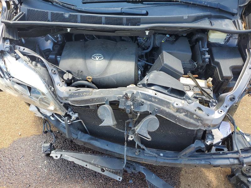 Photo 11 from auction – 2018 TOYOTA SIENNA with VIN 5TDYZ3DC5JS931106