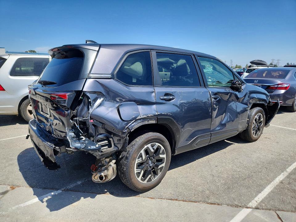 Photo 3 from auction – 2025 SUBARU FORESTER with VIN JF2SLDBC3SH475677