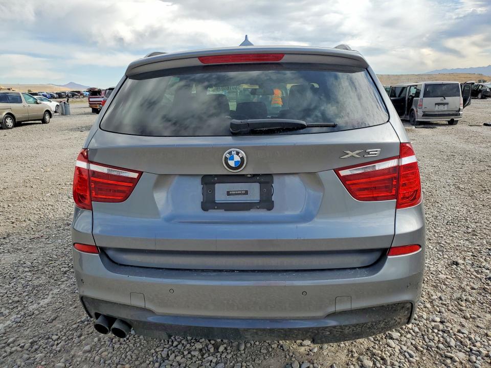 Photo 6 from auction – 2016 BMW X3 with VIN 5UXWX7C50G0R18359
