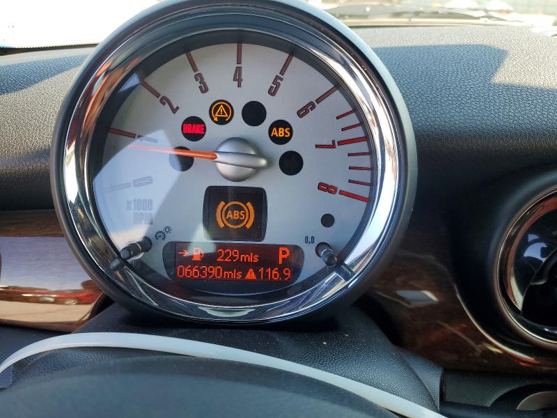 Photo 9 from auction – 2008 MINI COOPER with VIN WMWMF73548TV35260