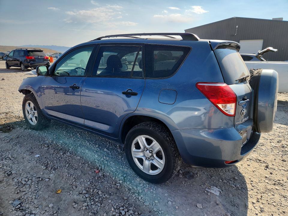 Photo 2 from auction – 2006 TOYOTA RAV4 with VIN JTMZD33VX66001943