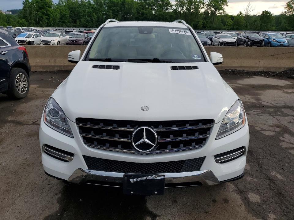 Photo 5 from auction – 2015 MERCEDES-BENZ ML with VIN 4JGDA5JB0FA571711