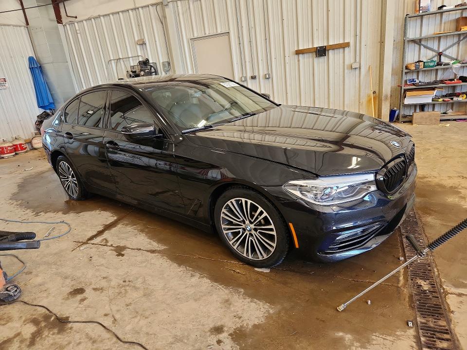Photo 4 from auction – 2017 BMW 540 with VIN WBAJE7C31HG888522