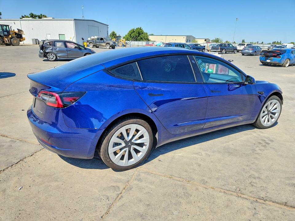 Photo 3 from auction – 2022 TESLA MODEL 3 with VIN 5YJ3E1EB0NF106357