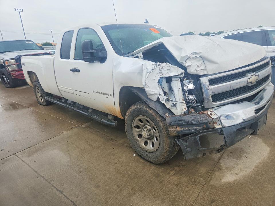 Photo 4 from auction – 2009 CHEVROLET SILVERADO with VIN 1GCEK29J09E161438