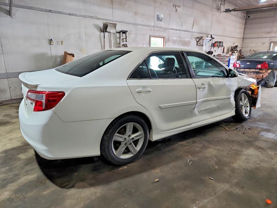 Foto 3 de la subasta – 2014 TOYOTA CAMRY con VIN 4T1BF1FK4EU809776