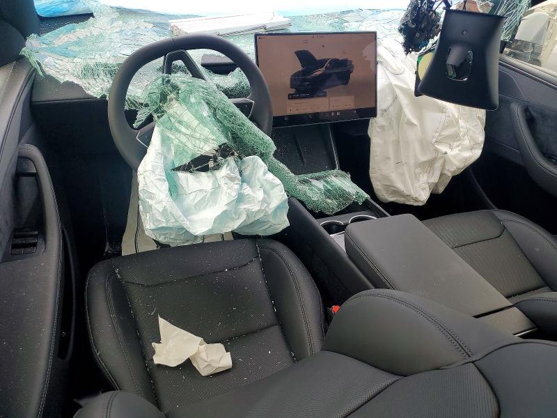 Photo 8 from auction – 2026 TESLA MODEL Y with VIN 7SAYGAEE9TF620153