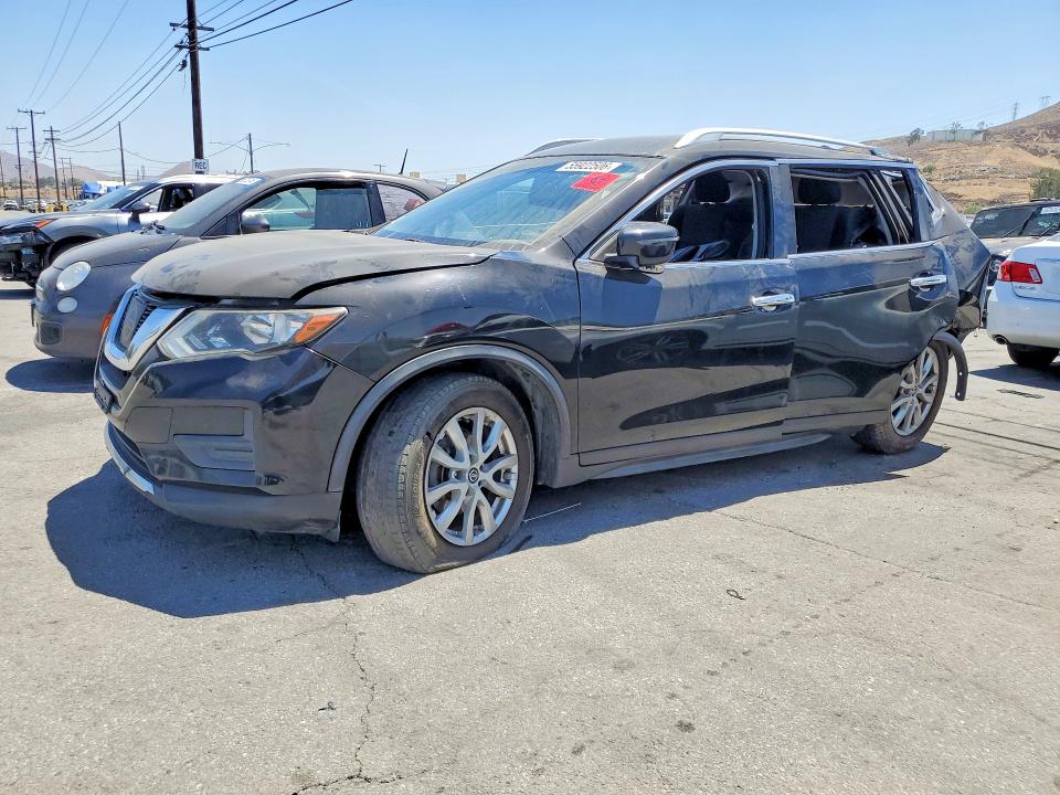 NISSAN ROGUE 2017 with VIN JN8AT2MT2HW153083 - Photo from auction