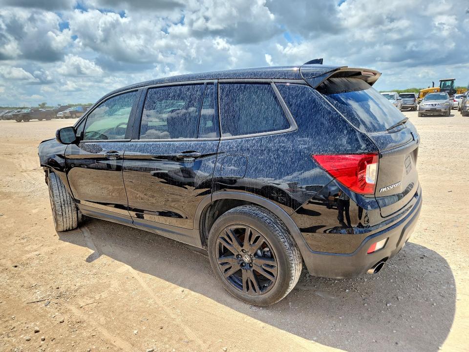 Photo 2 from auction – 2021 HONDA PASSPORT with VIN 5FNYF7H25MB004522