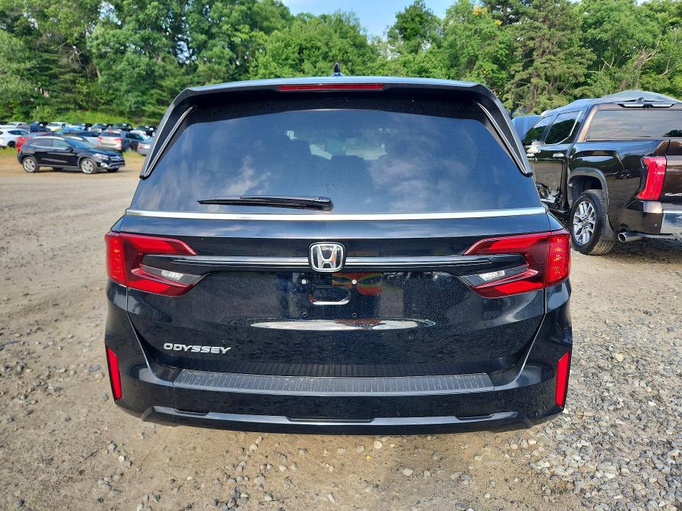 Photo 6 from auction – 2025 HONDA ODYSSEY with VIN 5FNRL6H68SB004456