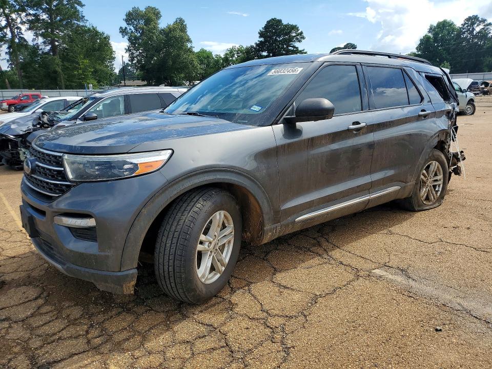 FORD EXPLORER 2020 with VIN 1FMSK7DH2LGB15900 - Photo from auction