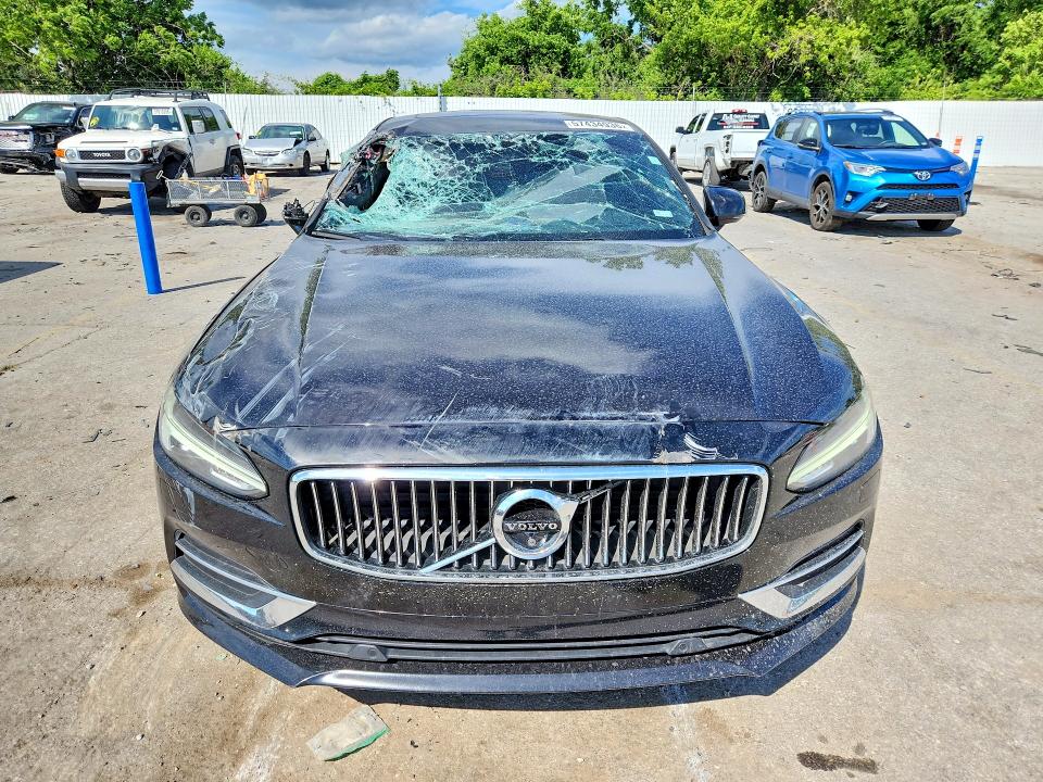 Фото 5 с аукциона – 2017 VOLVO S90 с VIN YV1A22ML6H1004522
