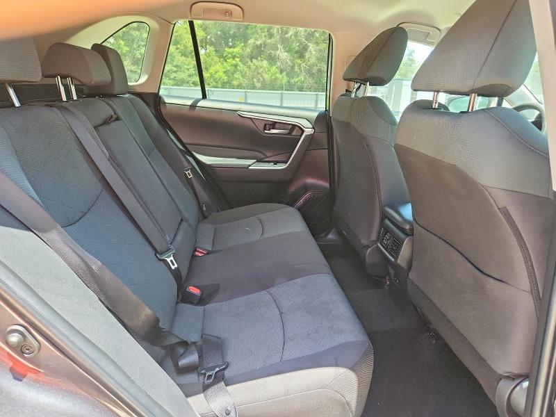Photo 11 from auction – 2023 TOYOTA RAV4 with VIN 2T3W1RFV2PW291816