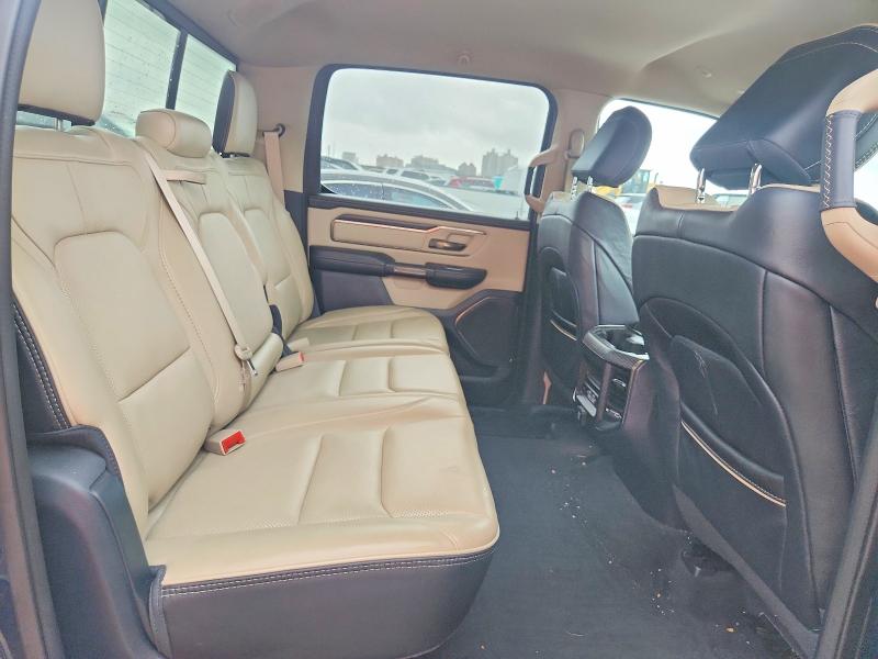 صورة رقم 10 من المزاد - 2021 RAM 1500 مع VIN 1C6RREHTXMN828520