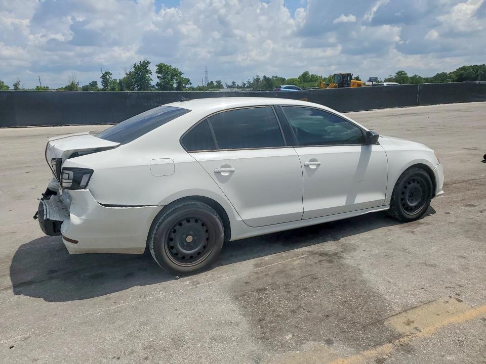 Photo 3 from auction – 2016 VOLKSWAGEN JETTA with VIN 3VW267AJ5GM337730