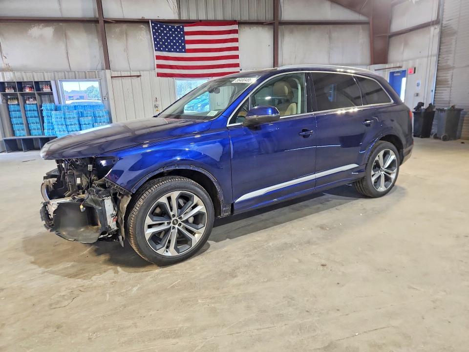 AUDI Q7 2021 with VIN WA1LXAF78MD024252 - Photo from auction