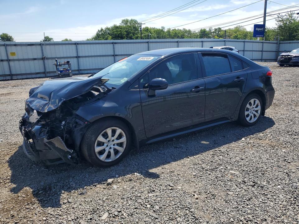 TOYOTA COROLLA 2022 with VIN 5YFEPMAE4NP372618 - Photo from auction
