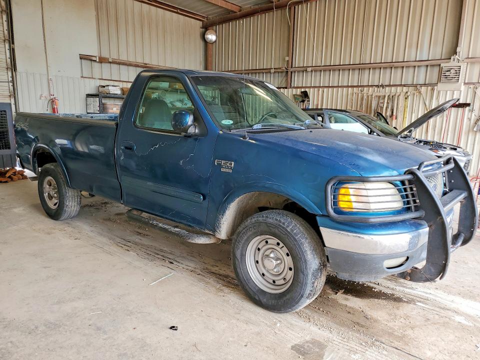 Photo 4 from auction – 2001 FORD F150 with VIN 1FTRF18L91NB60604