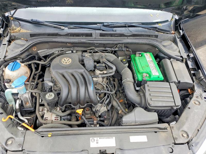 Photo 11 from auction – 2014 VOLKSWAGEN JETTA with VIN 3VW2K7AJ5EM417635