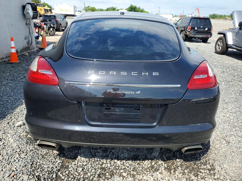 Photo 6 from auction – 2013 PORSCHE PANAMERA with VIN WP0AA2A78DL016198