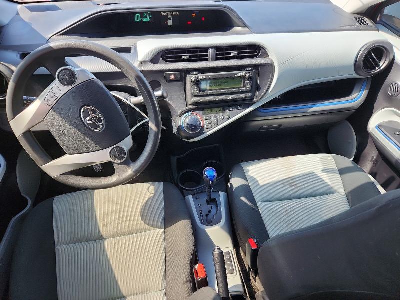 Photo 8 from auction – 2012 TOYOTA PRIUS C with VIN JTDKDTB37C1010643