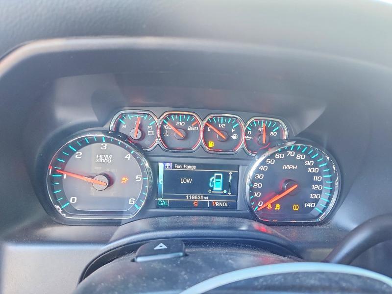Photo 9 from auction – 2018 CHEVROLET SILVERADO with VIN 1GCUKREC0JF152085