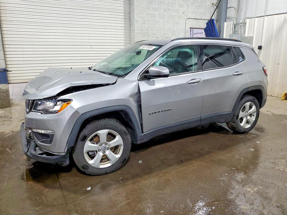 JEEP COMPASS 2018 with VIN 3C4NJDBB0JT160862 - Photo from auction