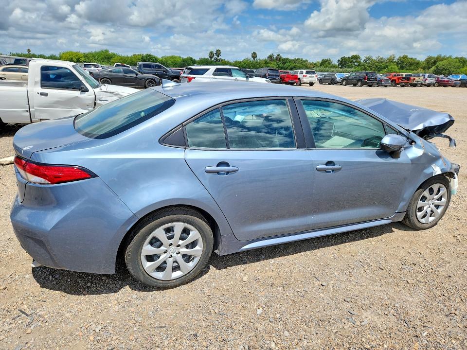 Photo 3 from auction – 2021 TOYOTA COROLLA with VIN 5YFEPMAE6MP233556