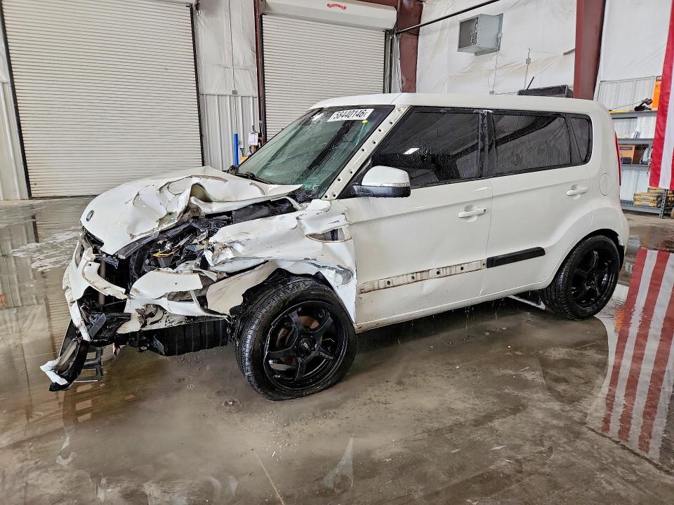 KIA SOUL 2013 with VIN KNDJT2A62D7553756 - Photo from auction