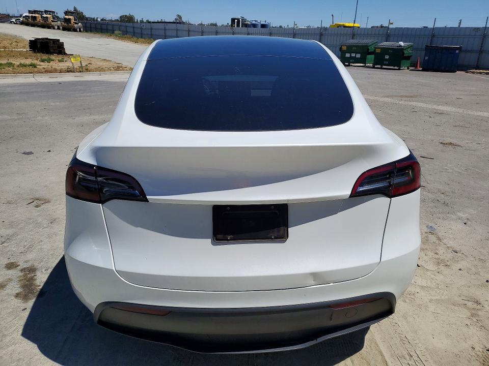 Photo 6 from auction – 2024 TESLA MODEL Y with VIN 7SAYGDEE6RF197025
