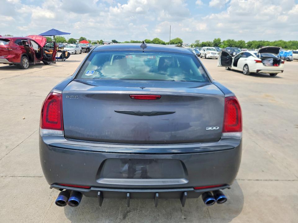 Photo 6 from auction – 2018 CHRYSLER 300 with VIN 2C3CCAAG3JH315592