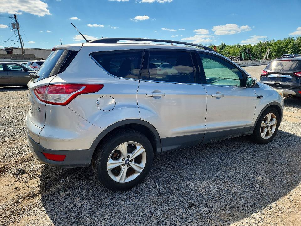Photo 3 from auction – 2015 FORD ESCAPE with VIN 1FMCU9GX2FUA72789
