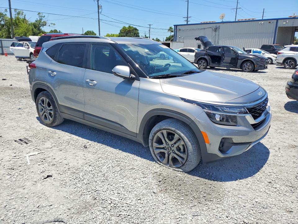 Foto 4 de la subasta – 2023 KIA SELTOS con VIN KNDEU2AA5P7428788
