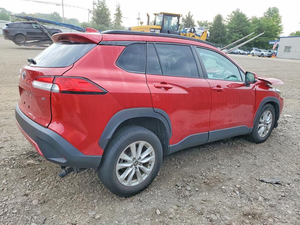 Photo 3 from auction – 2022 TOYOTA COROLLA CROSS with VIN 7MUCAAAG2NV033653