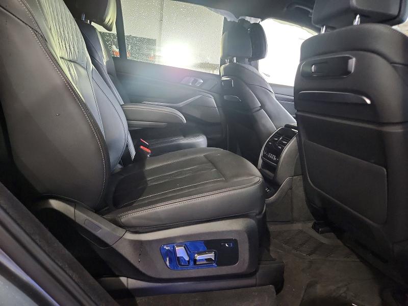 Photo 11 from auction – 2024 BMW X7 with VIN 5UX23EM09R9S30716