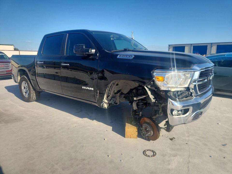 Снимка 4 от търг – 2020 RAM 1500 с VIN 1C6RRFFG8LN231716