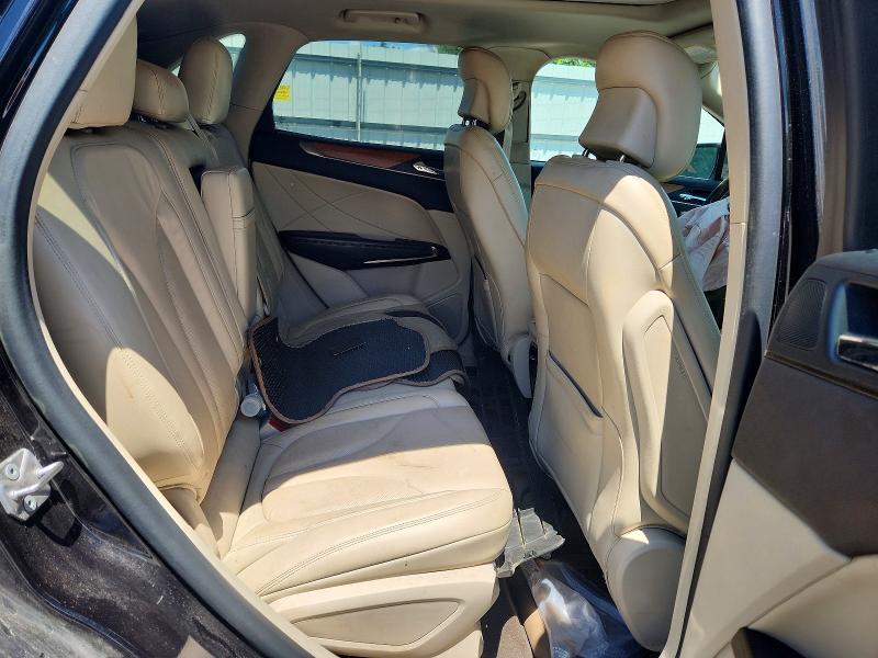 Photo 11 from auction – 2019 LINCOLN MKC with VIN 5LMCJ2D93KUL01820