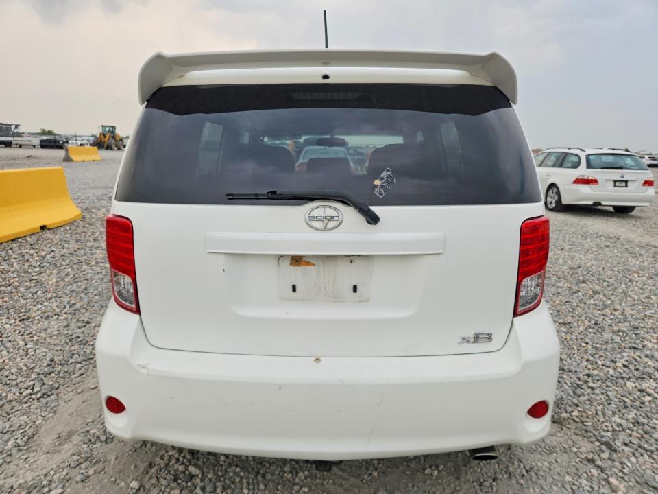 Photo 6 from auction – 2012 SCION XB with VIN JTLZE4FE1CJ009117