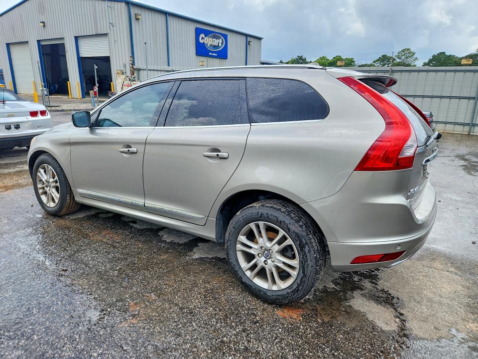 Zdjęcie 2 z aukcji – 2015 VOLVO XC60 z VIN YV440MDK5F2731053