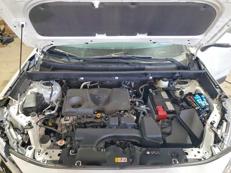 Photo 12 from auction – 2025 TOYOTA RAV4 with VIN 2T3A1RFV2SW607024