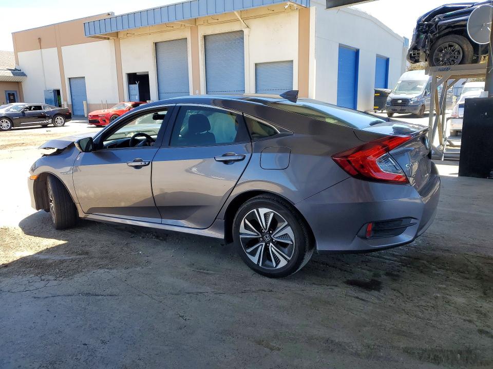 Photo 2 from auction – 2017 HONDA CIVIC with VIN 19XFC1F35HE202909