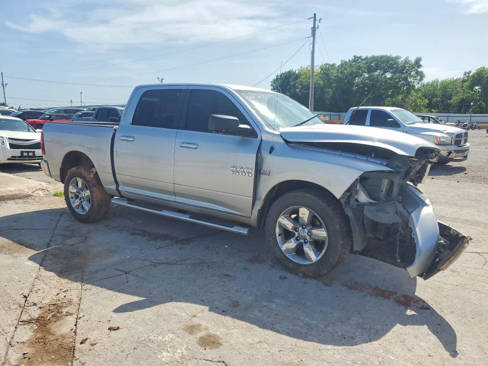 Photo 4 from auction – 2016 RAM 1500 with VIN 3C6RR7LT3GG130816