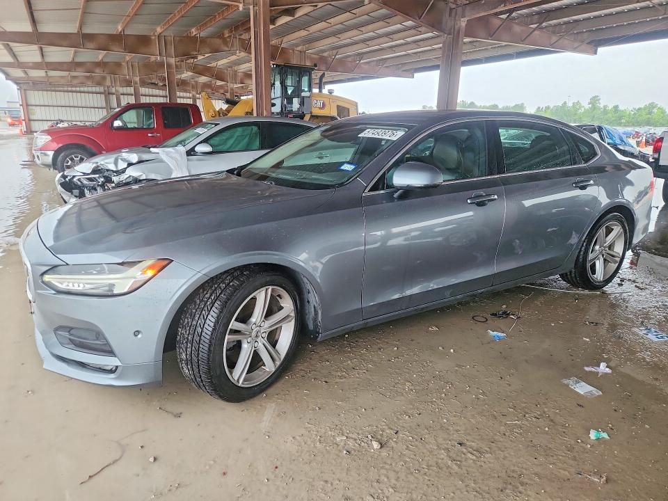 VOLVO S90 2018 with VIN LVY982AK3JP005514 - Photo from auction