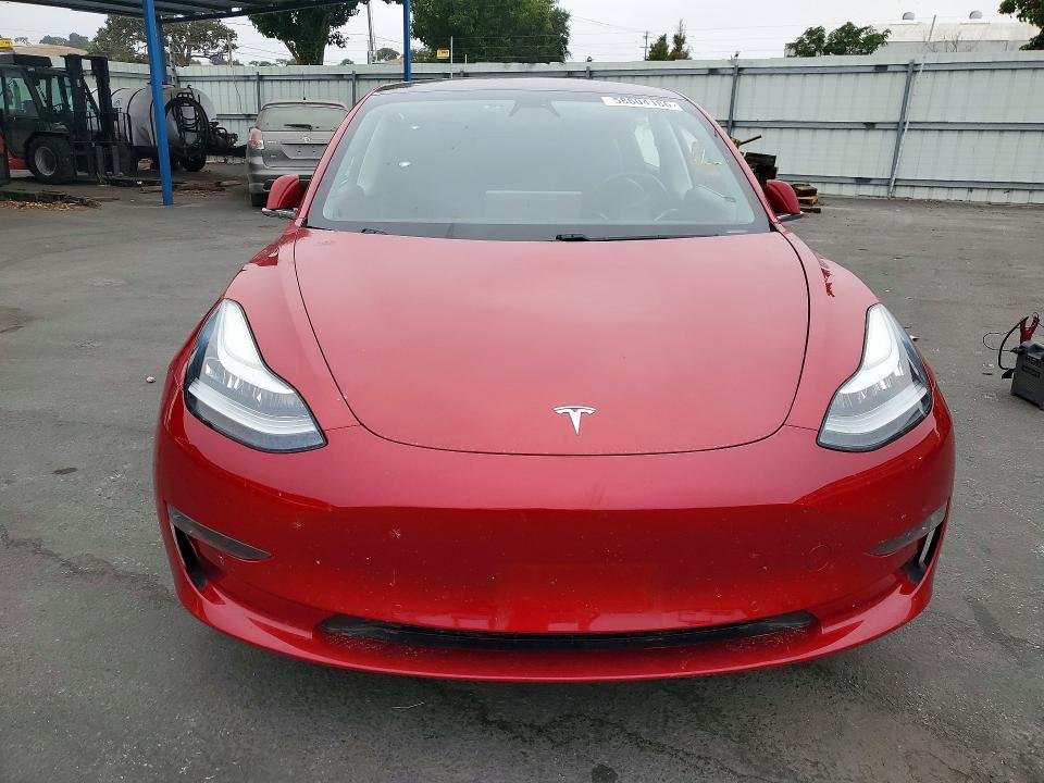 Photo 5 from auction – 2018 TESLA MODEL 3 with VIN 5YJ3E1EA9JF062733